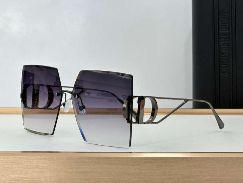 Picture of Dior Sunglasses _SKUfw53547404fw